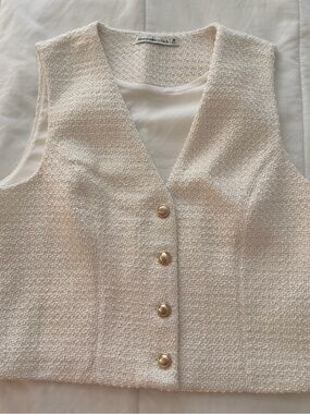 Abercrombie & Fitch Cream Bouclé Knit Vest